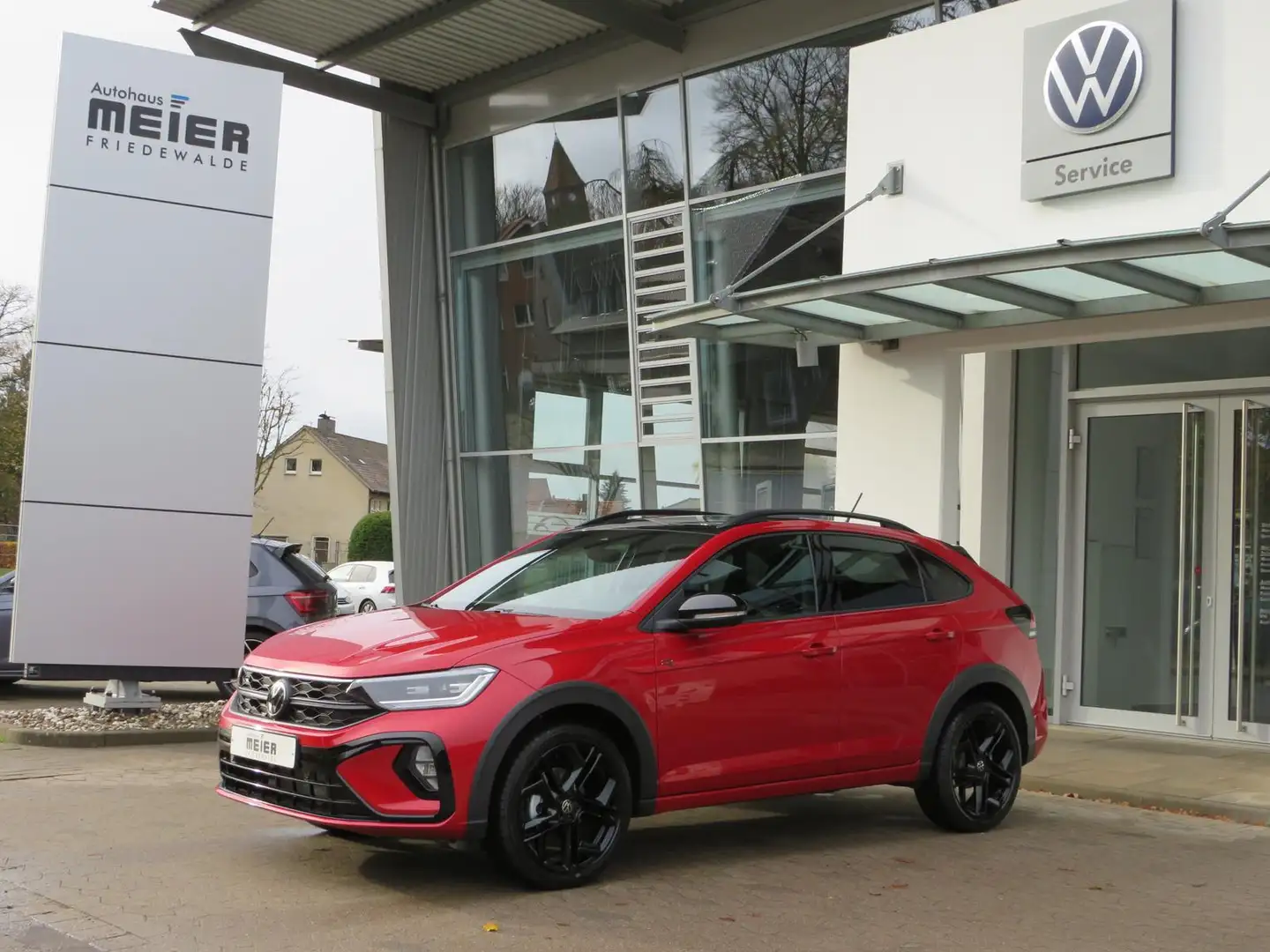 Volkswagen Taigo R-Line 1.5TSI DSG BlackStyle AHK Kamera Rood - 2