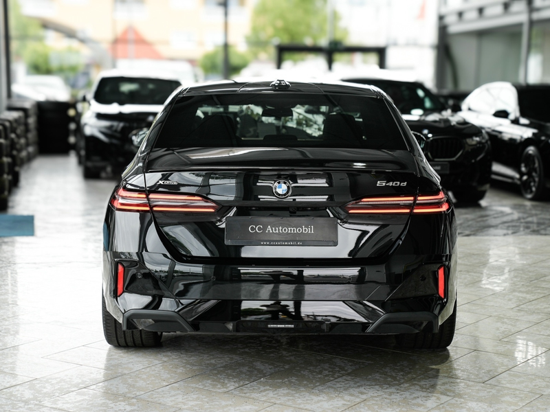 BMW 540 540xd M SPORT PRO Belüftung 21LM B&W 360K Panor — photo 9