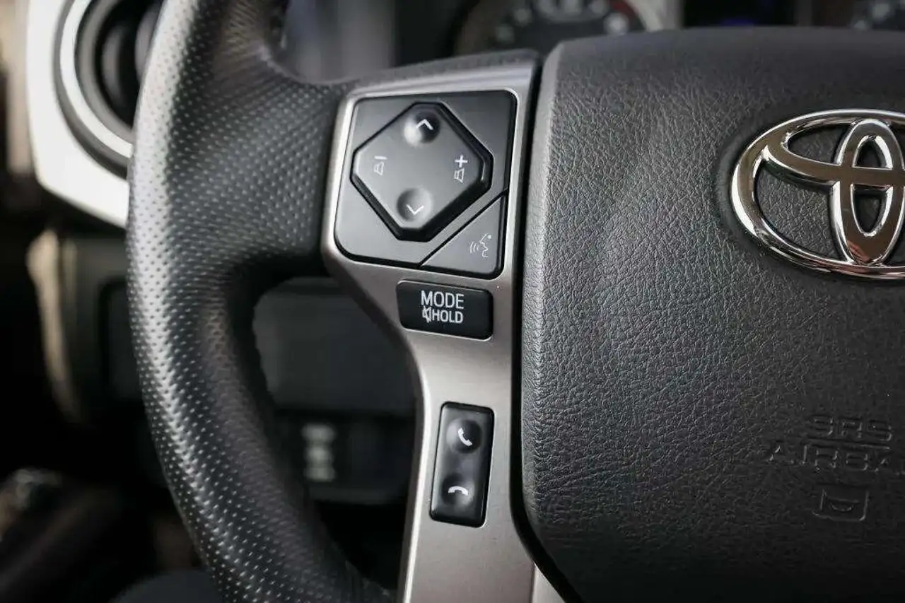 Toyota Tacoma снимка Toyota Tacoma