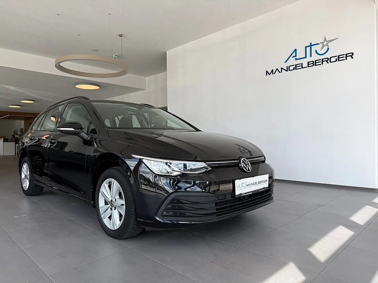 Volkswagen Golf VIII 2.0 TDI Life (EURO 6d) Schwarz - 1
