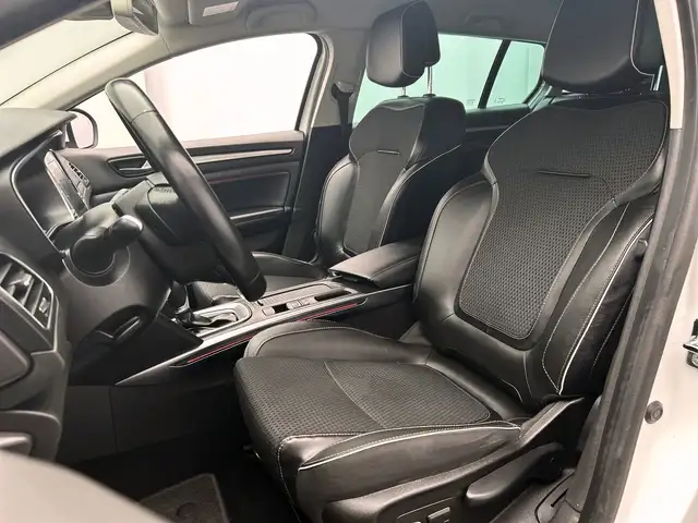 Renault Megane view 14