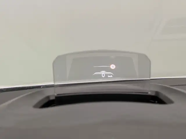 Renault Megane view 12
