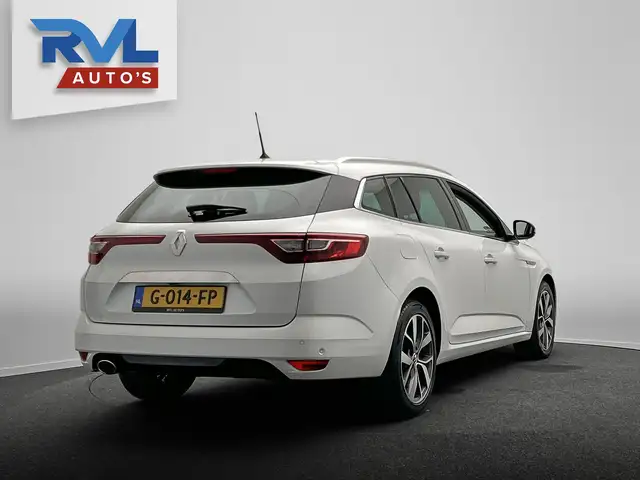 Renault Megane view 5