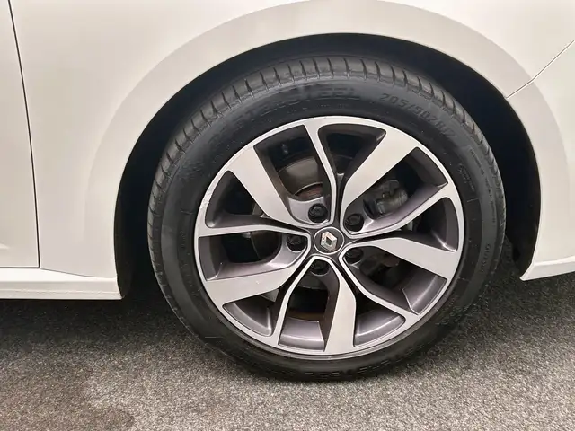 Renault Megane view 13