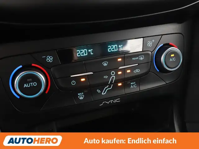Ford Focus view 23