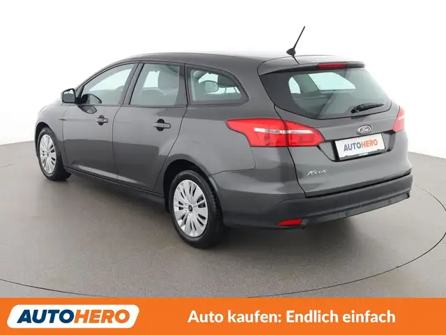 Ford Focus view 4