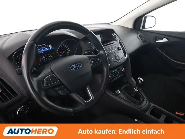 Ford Focus view 11