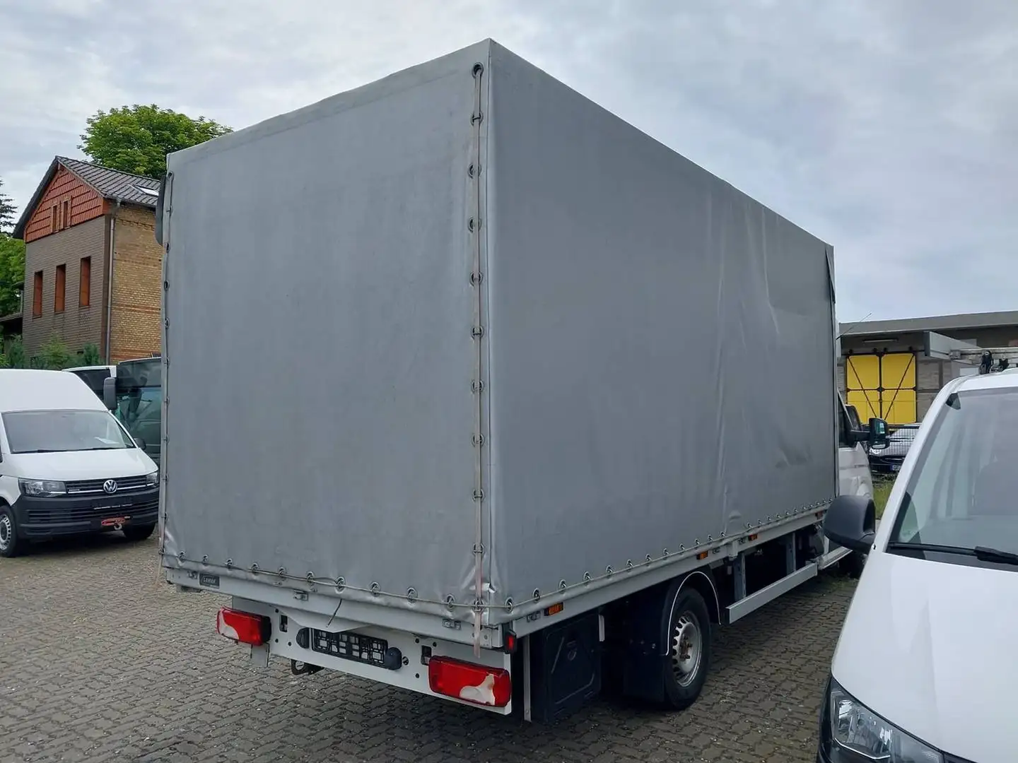 Volkswagen Crafter Pritsche  35 lang FWD 2.0 TDI KLIMA/LANE/MOTORSCHA Weiß - 2