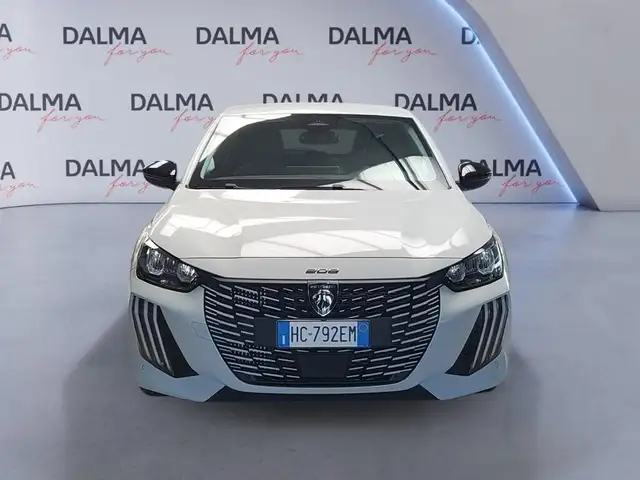 Peugeot 208 view 8