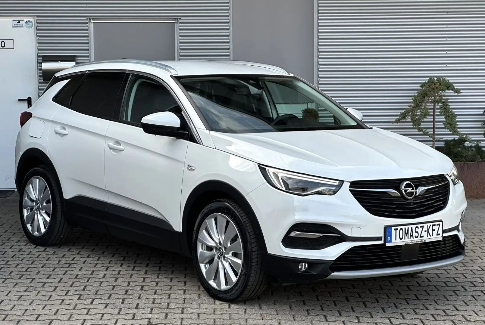 Opel Grandland X 1.6 Hybrid4 Ultimate*Leder*Navi*ACC Wit - 1