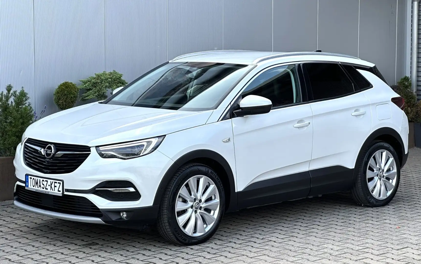 Opel Grandland X 1.6 Hybrid4 Ultimate*Leder*Navi*ACC Wit - 2