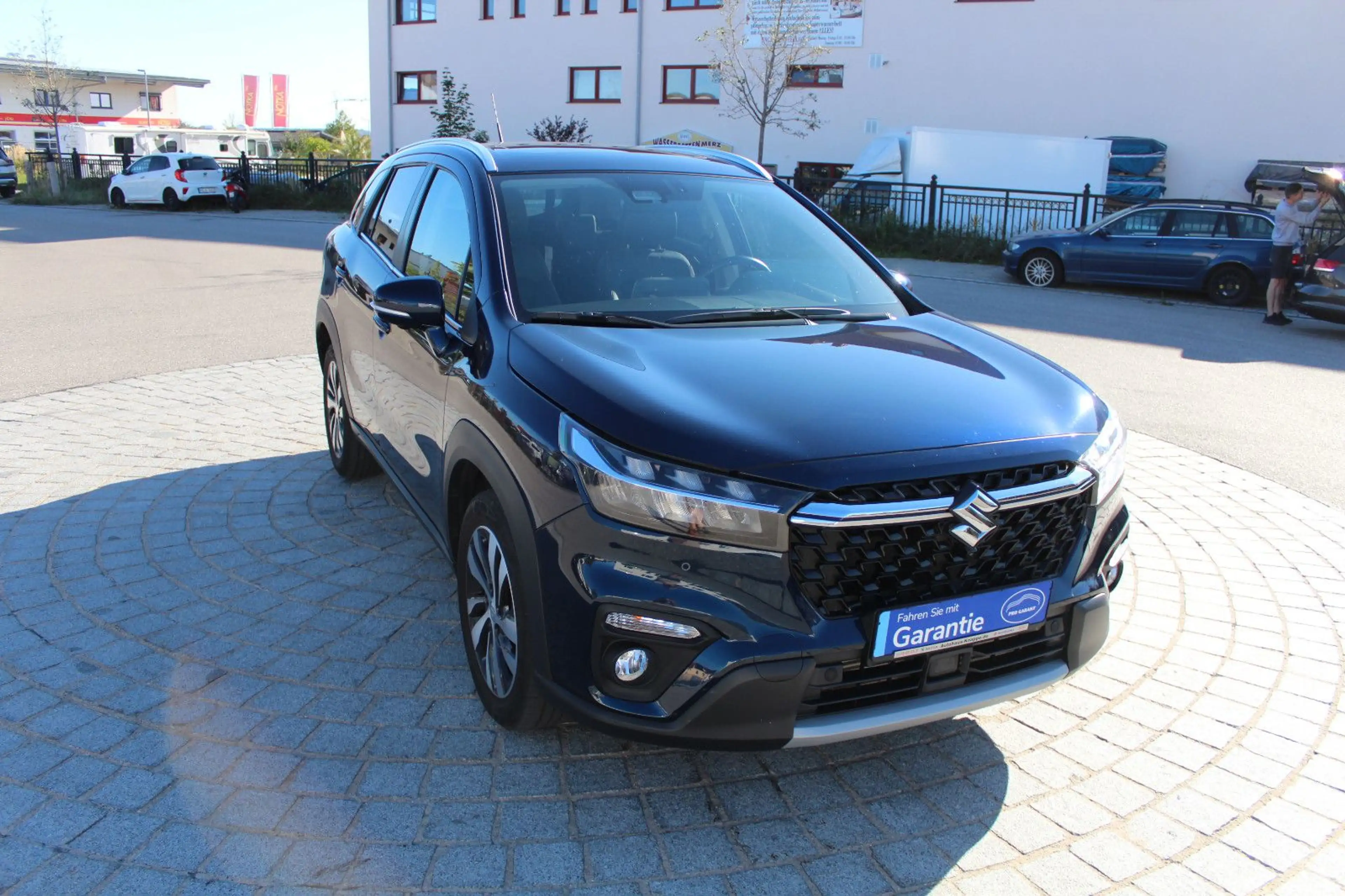 Suzuki SX4 S-Cross 4x4 Hybrid Boosterjet Comfort + — photo 13