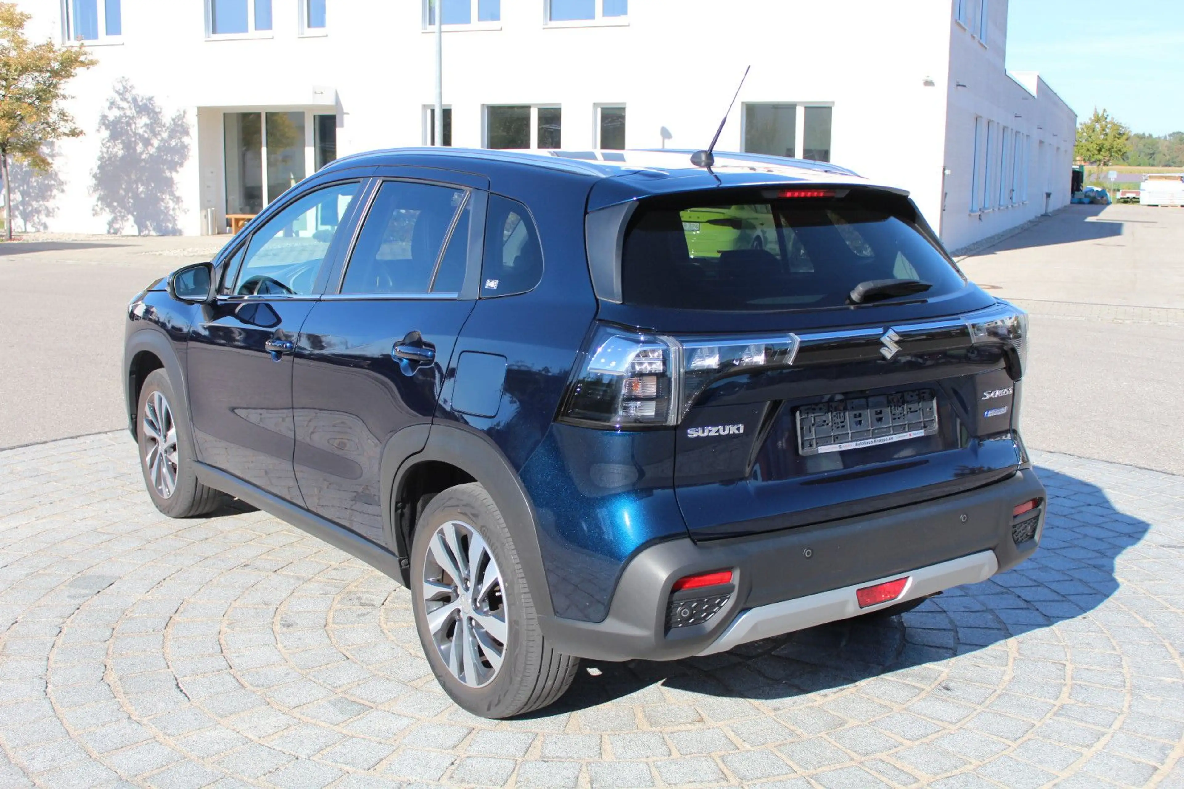 Suzuki SX4 S-Cross 4x4 Hybrid Boosterjet Comfort + — photo 6