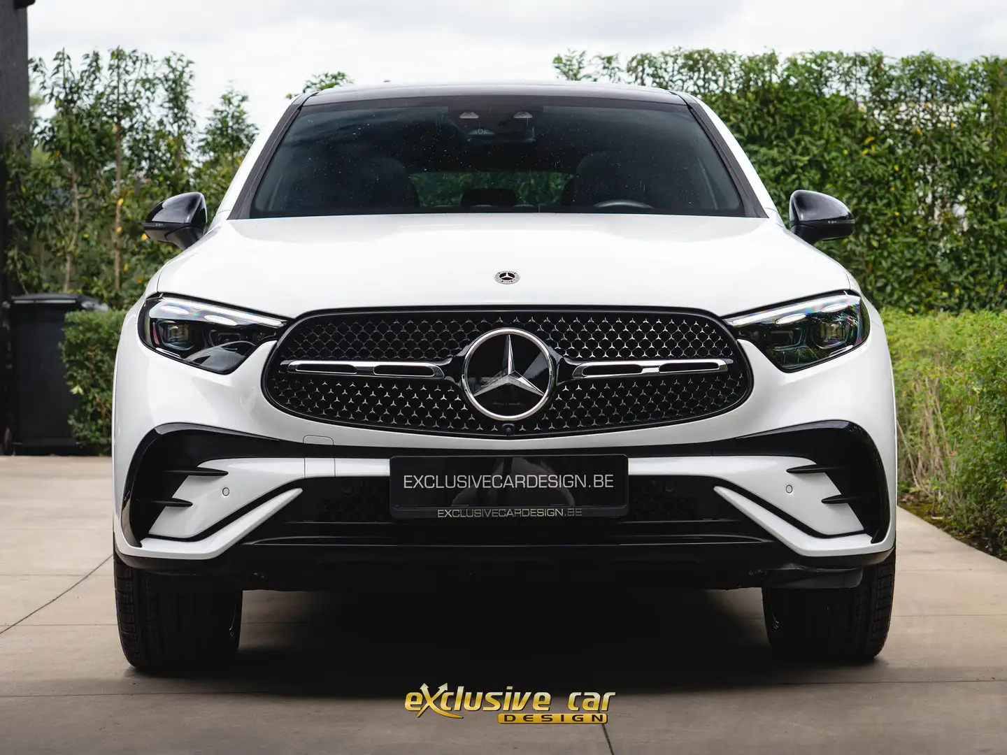Mercedes-Benz GLC 300 Coupe 300 e 4Matic PHEV AMG/Pano/BTW/360 camera Wit - 2