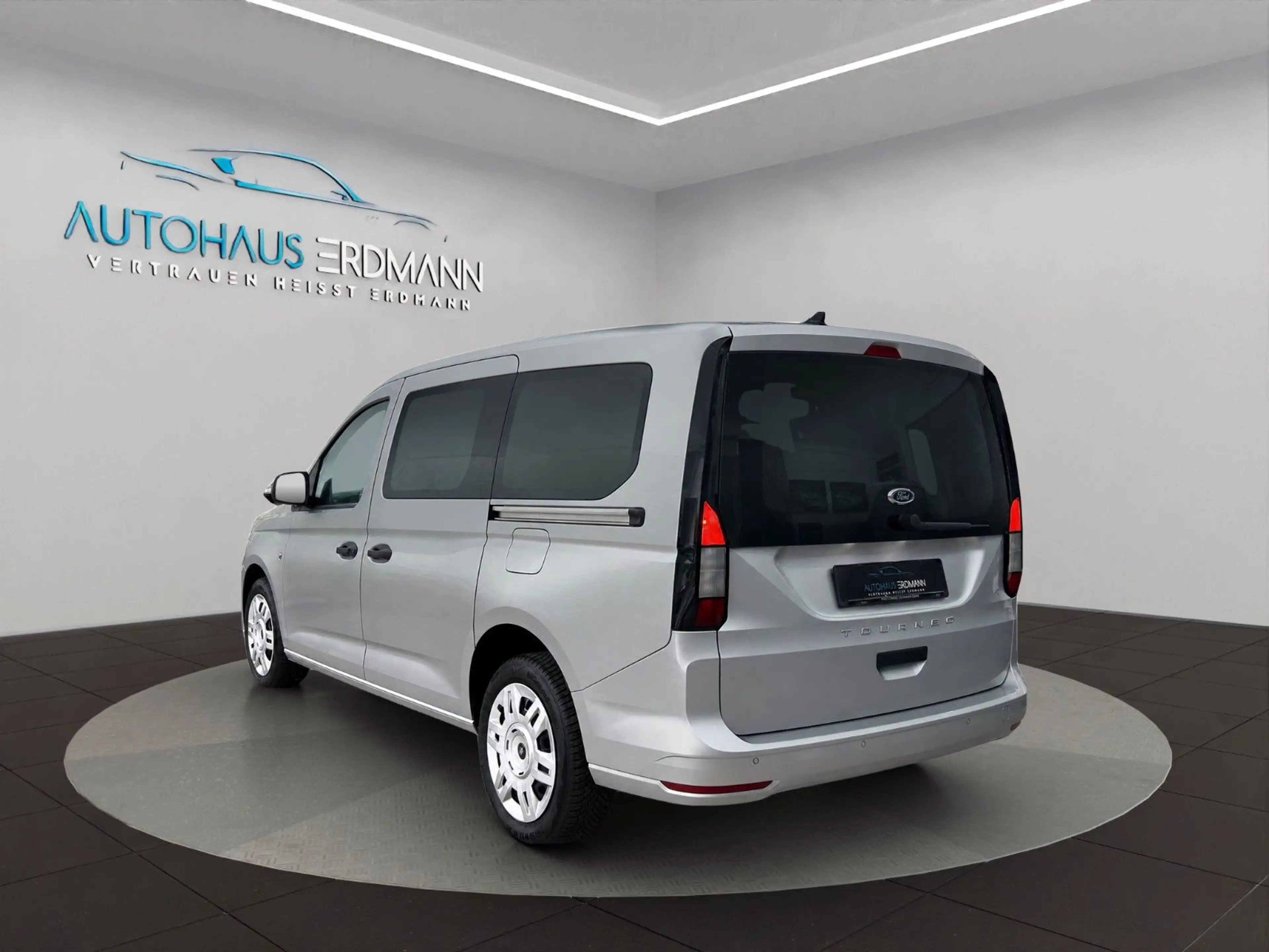 Ford Grand Tourneo Connect 1,5 EB*Autom*PDC*Apps* — photo 4