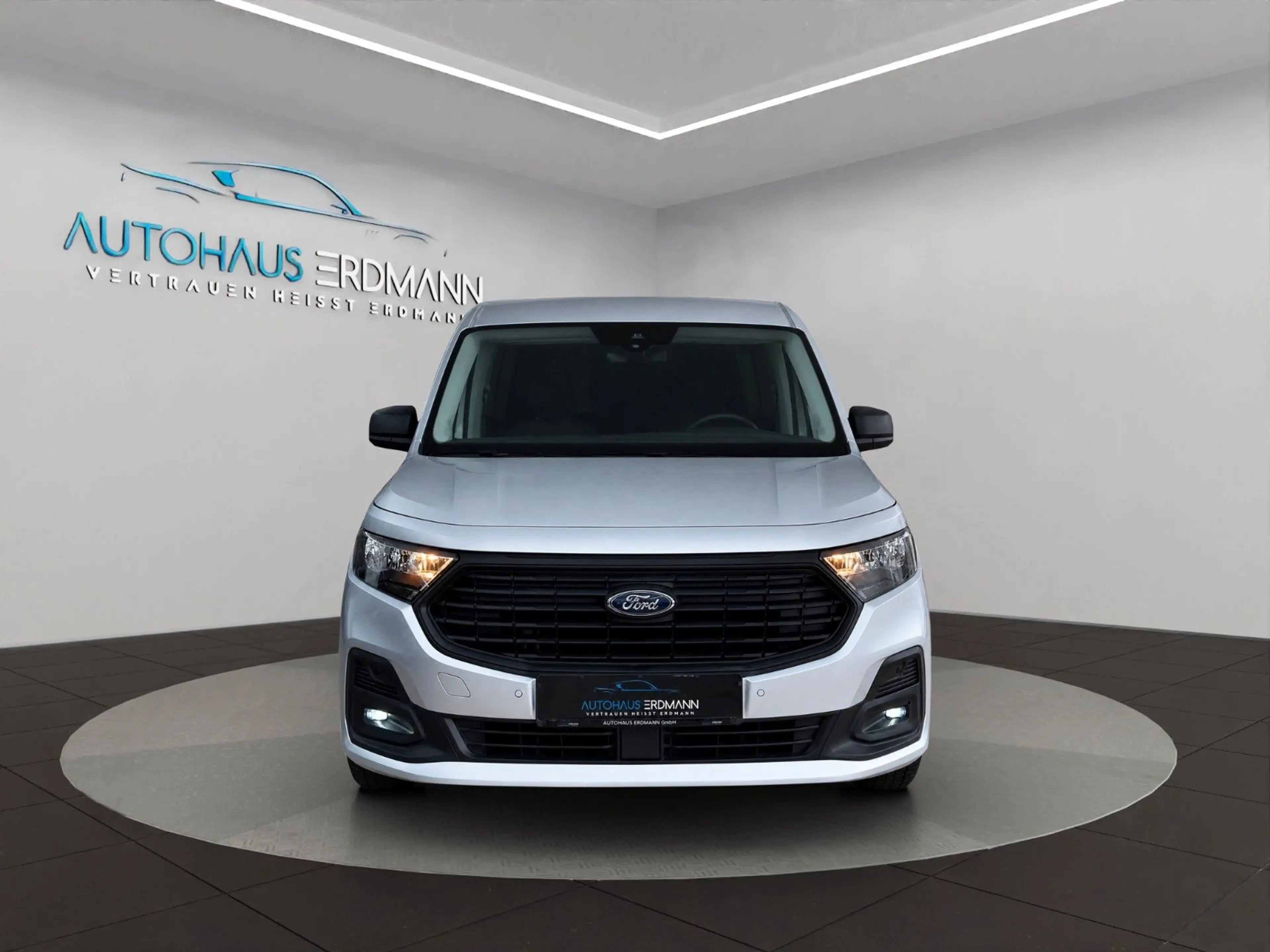 Ford Grand Tourneo Connect 1,5 EB*Autom*PDC*Apps* — photo 6