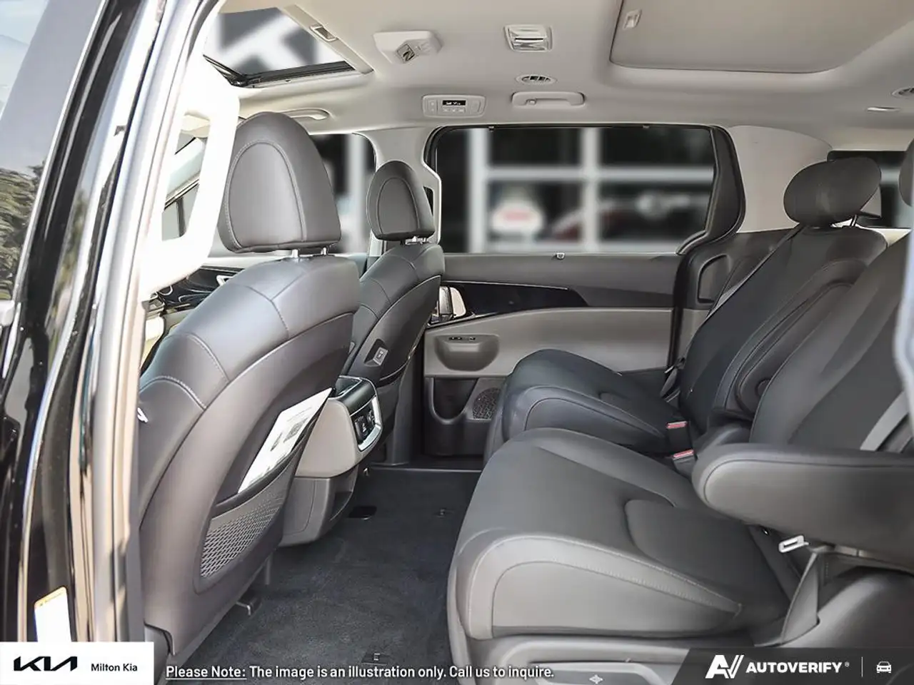 Kia Carnival снимка Kia Carnival