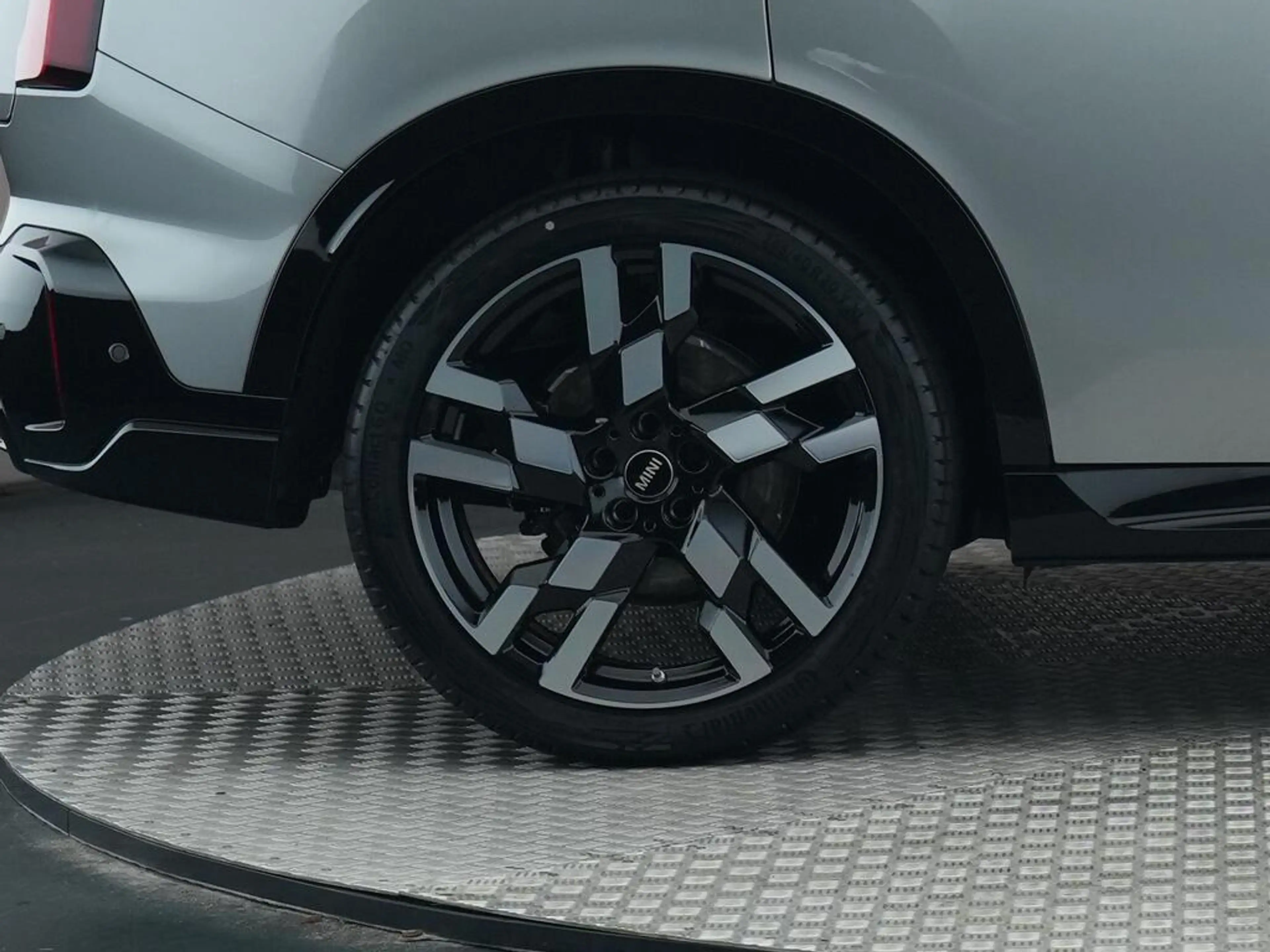 MINI Cooper Countryman 2.0 S ALL4 John Works L — photo 18