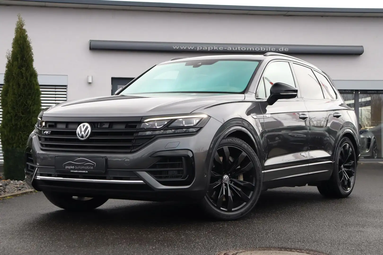Volkswagen Touareg 4.0 TDI V8 4M R-Line +BLACK+HEAD-UP+PANO+ Grau - 2