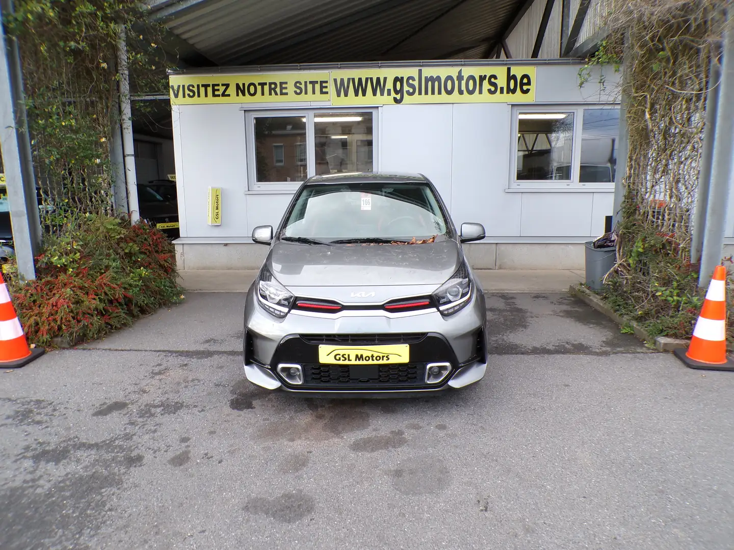 Kia Picanto GT Line 1.2i 84cv Gris Automatique 07/22 Airco GPS Zwart - 1