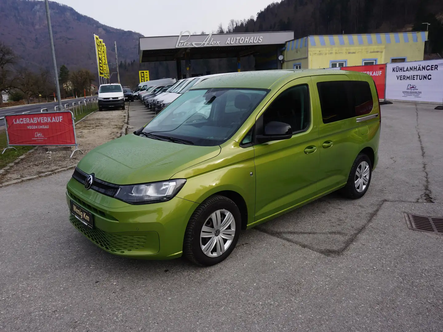 Volkswagen Caddy Life 2,0 TDI Grün - 1