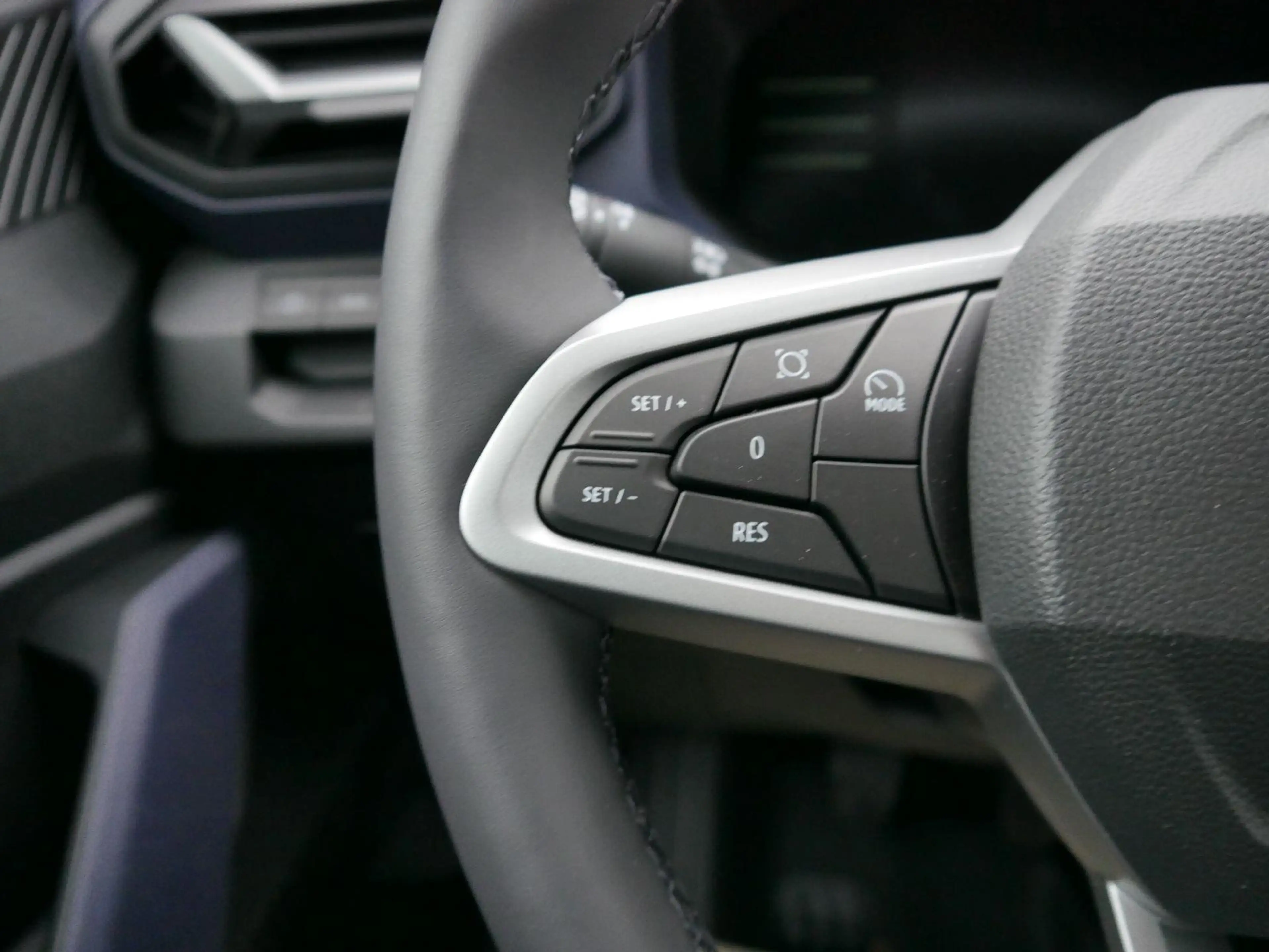 Dacia Duster Expression 3 TCe 4x2*NAVI-ÜBER-SMARTLINK*AHK*PD... — photo 14