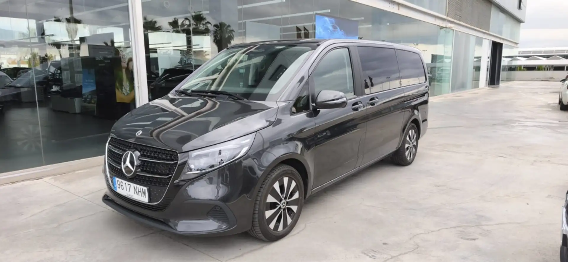 Mercedes-Benz V 220 220d Largo Style Gris - 2