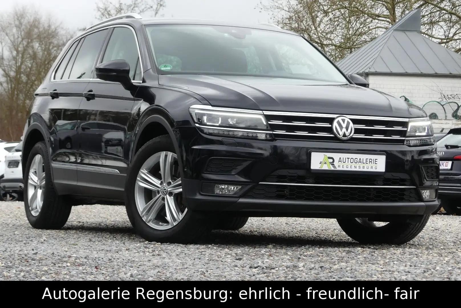 Volkswagen Tiguan Highline 4Motion *PANO*KAMERA*HEAD UP*VC* Schwarz - 2