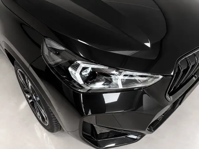 BMW X1 view 4