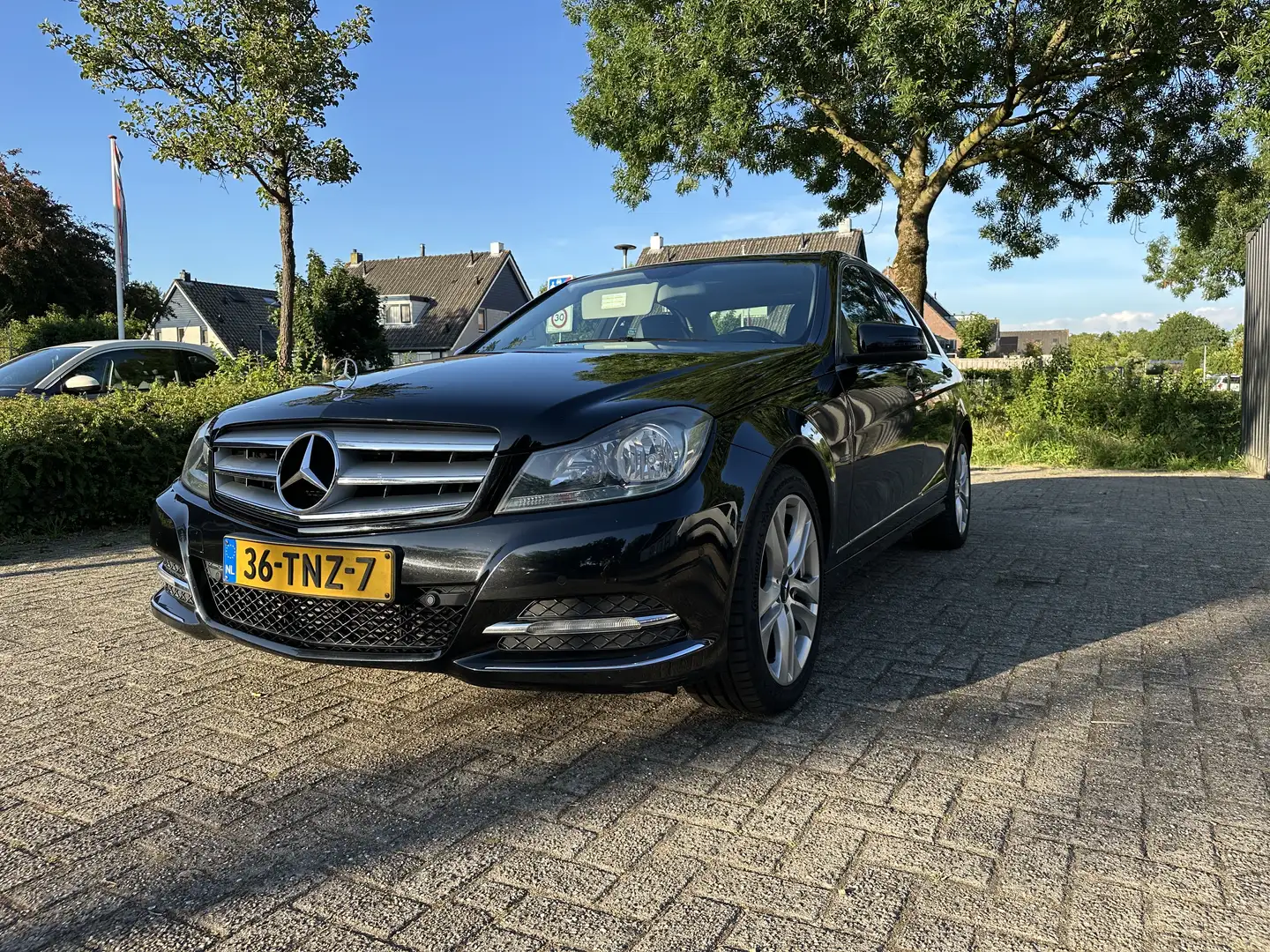 Mercedes-Benz C 180 CDI DPF (BlueEFFICIENCY) Avantgarde - 2