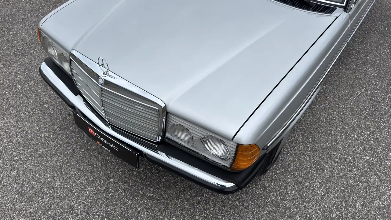 Mercedes-Benz 200 W123 1981 M102 Low Mileage, excellent condition, foto 4