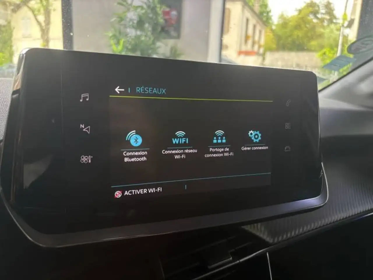Peugeot 208 208 Elektro — photo 17