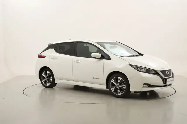 Nissan Leaf view 7