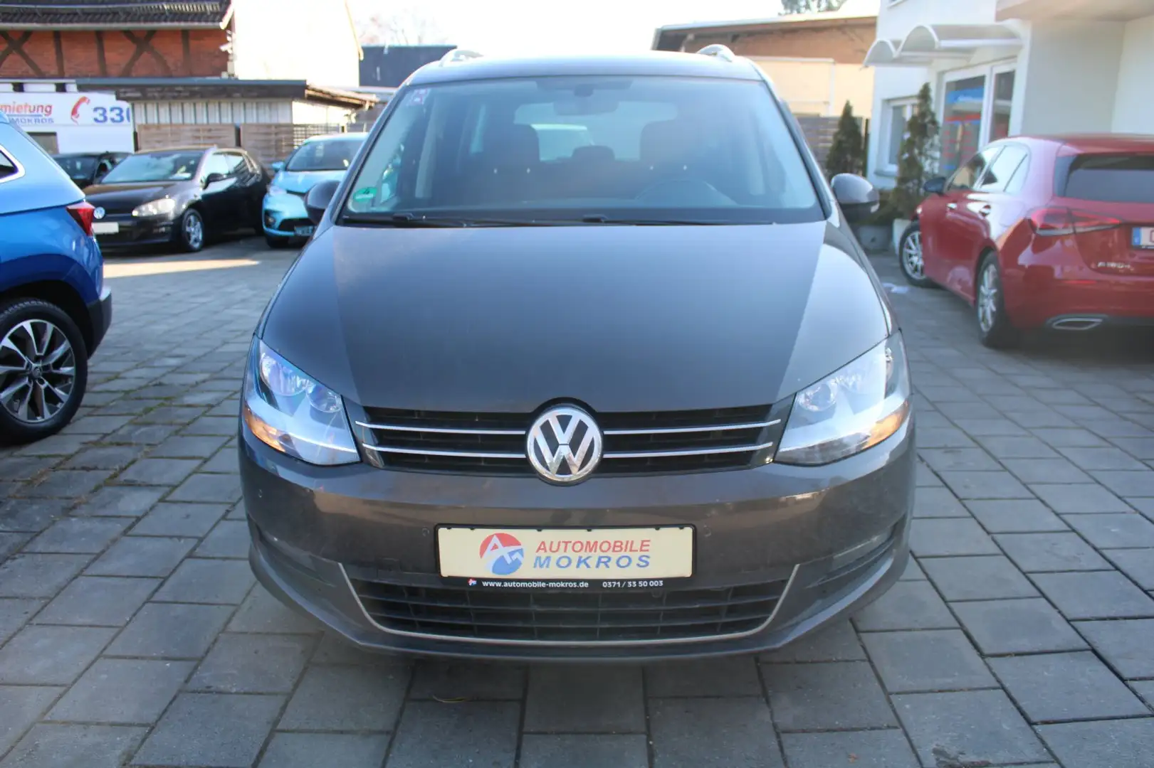 Volkswagen Sharan 2.0 TDI Allstar Navigation Standhzg ACC Sitzhzg PD Braun - 2
