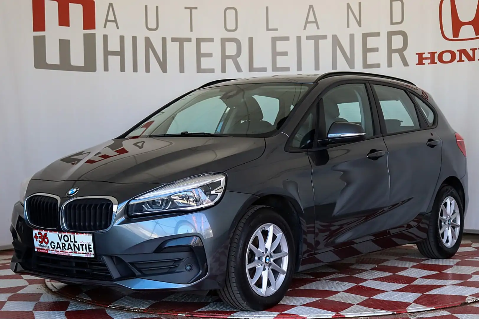 BMW 218 d Active Tourer LED NAVI KAMERA AHV Grau - 1