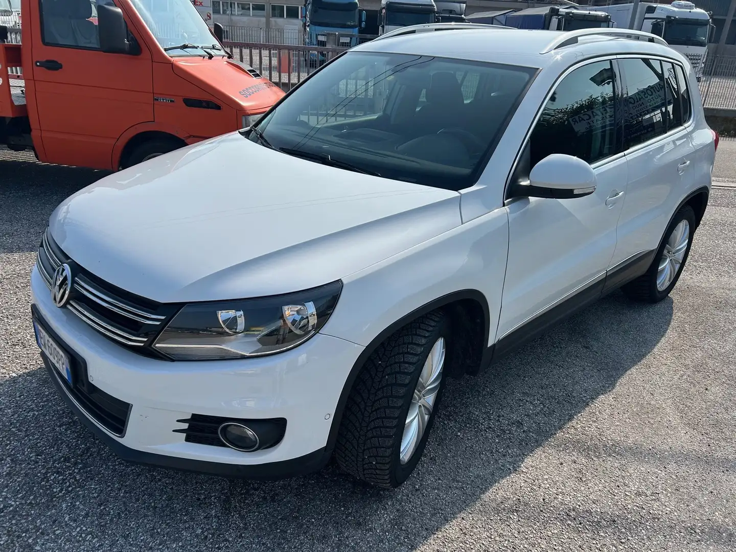 Volkswagen Tiguan Tiguan 2.0 tdi bm Sport&Style Weiß - 2