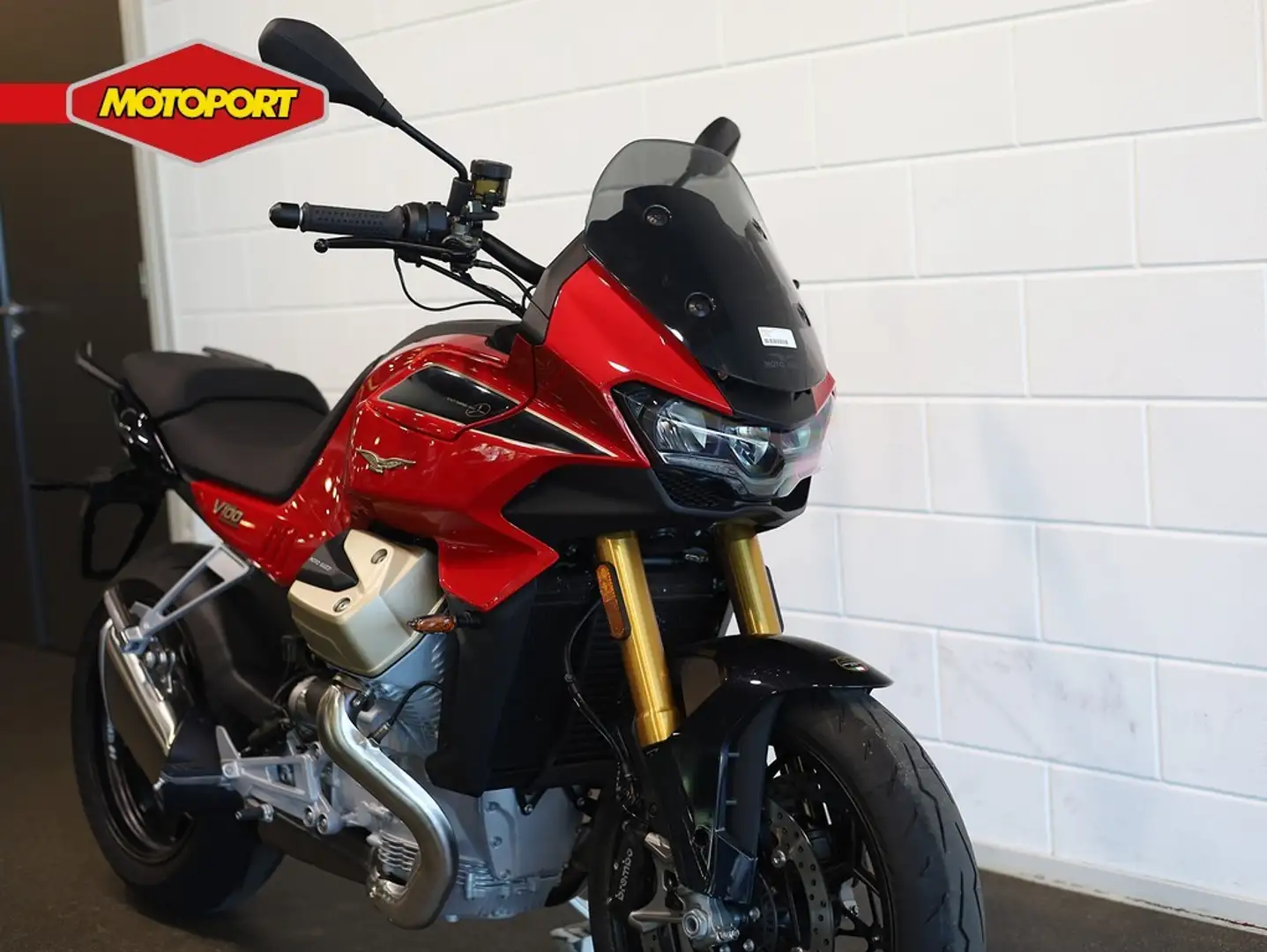 Moto Guzzi V 100 Mandello Wind Tunnel Rood - 2