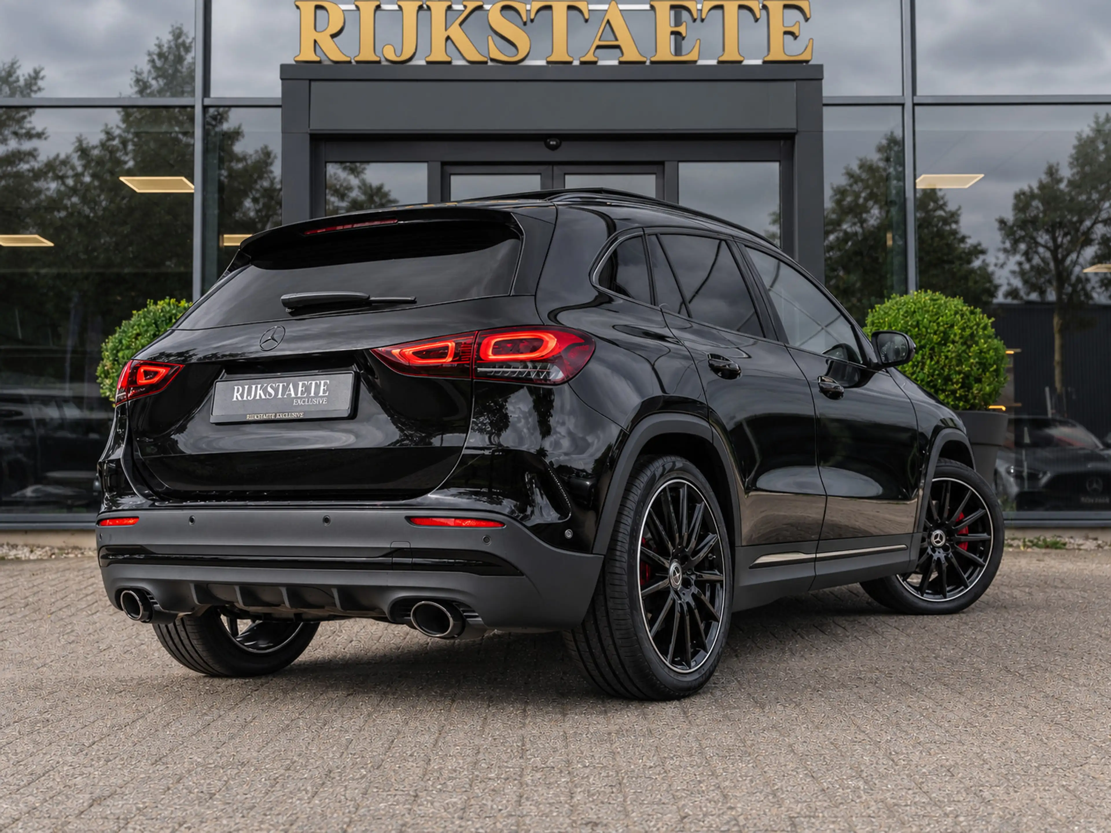 Mercedes-Benz GLA 250 4MATIC AMG Line|PANO|SFEER.|CAM|20'' — photo 7