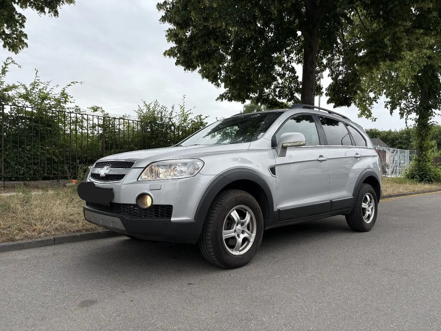 Chevrolet Captiva 2.0 D LT 4WD Серебристый - 1