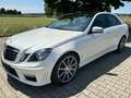 Mercedes-Benz E 63 AMG W212 Lim. Drivers Package, Neuwertig! Weiß - thumbnail 4