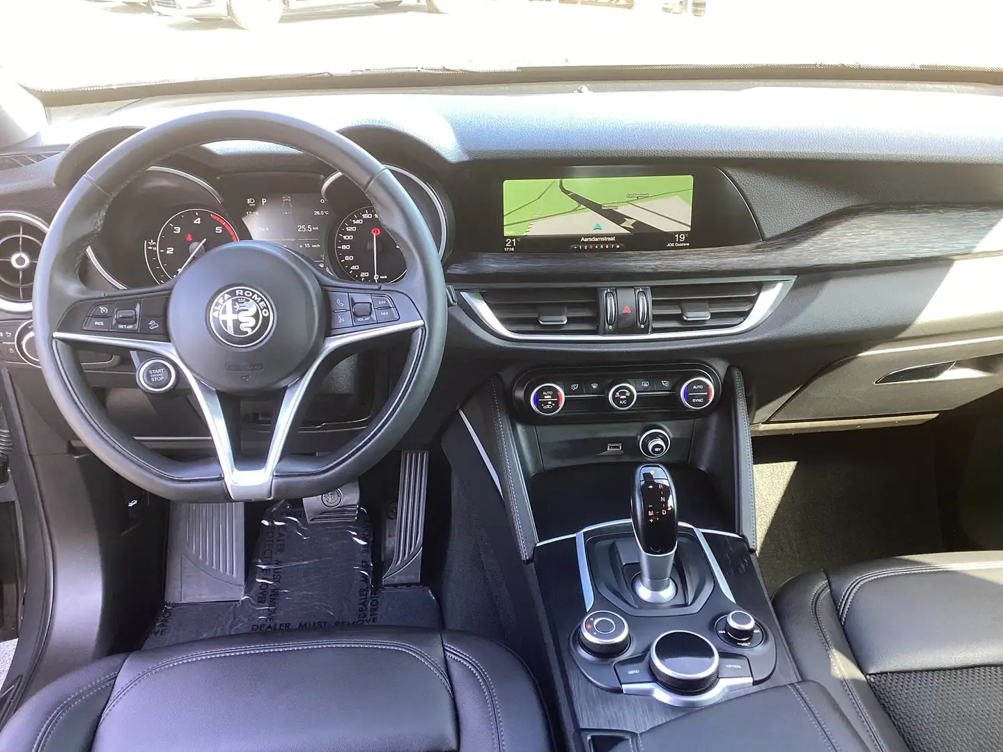 Alfa Romeo Stelvio 2.2jTD/1steEig/44000km/Cam&Pdc/Alu/LED/Cruise... Gris - 2