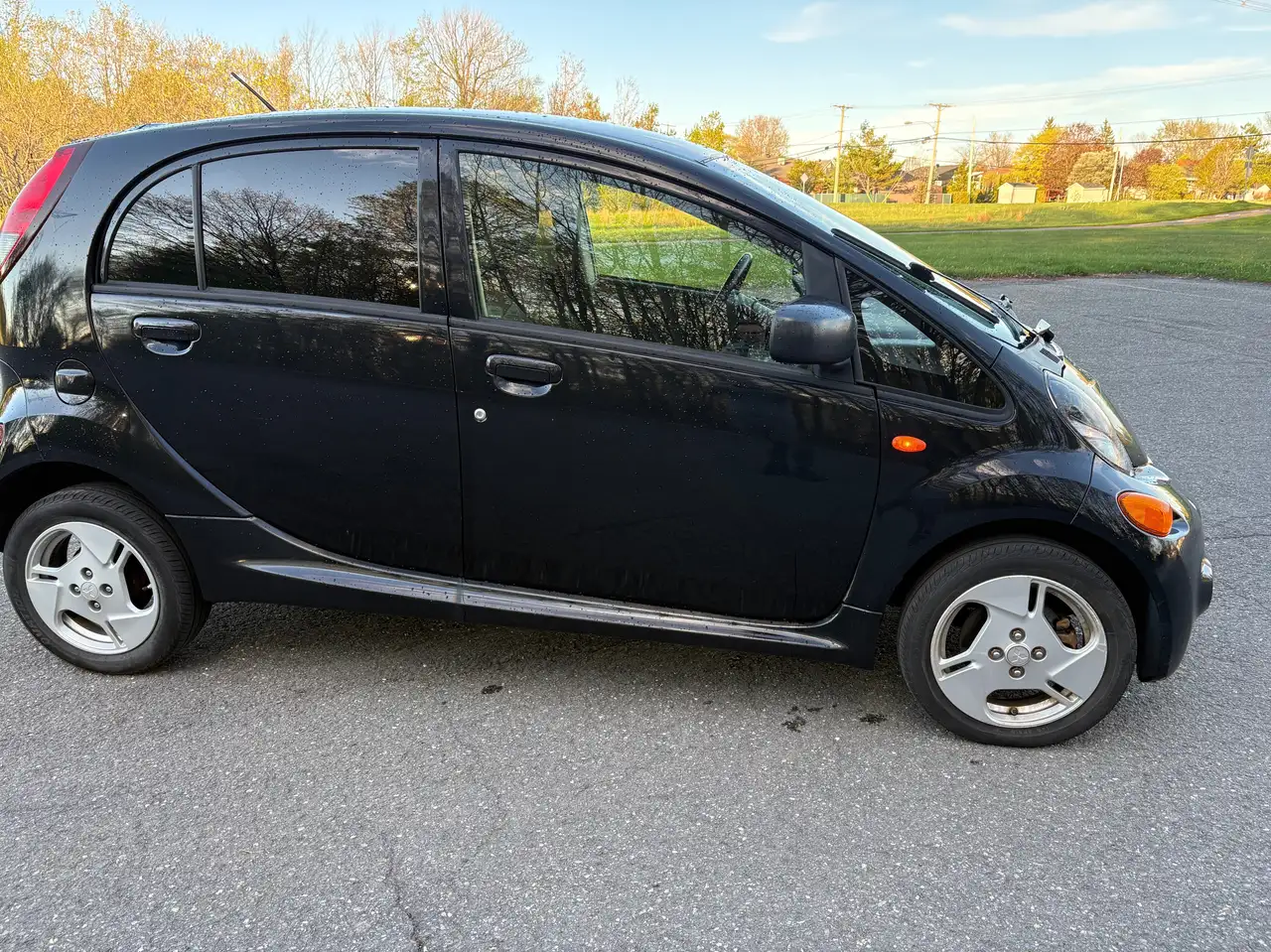 Mitsubishi I-MiEV снимка Mitsubishi I-MiEV