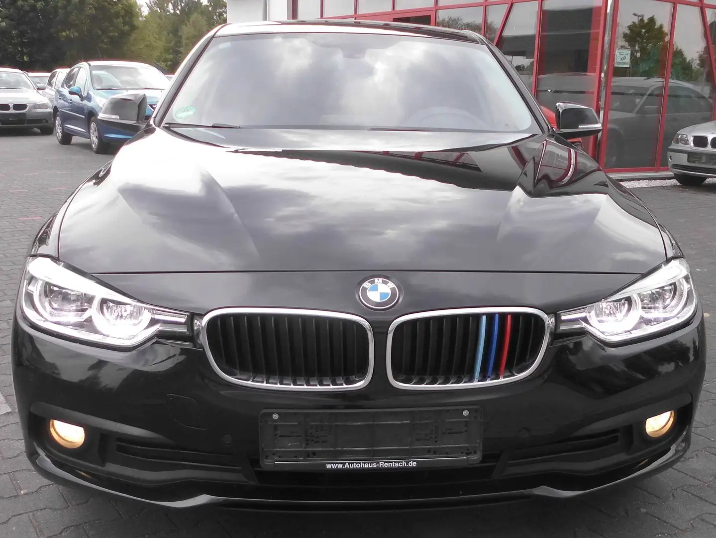 BMW 320 320d Touring Efficient Dynamics Edition Sport Line Чорний - 1