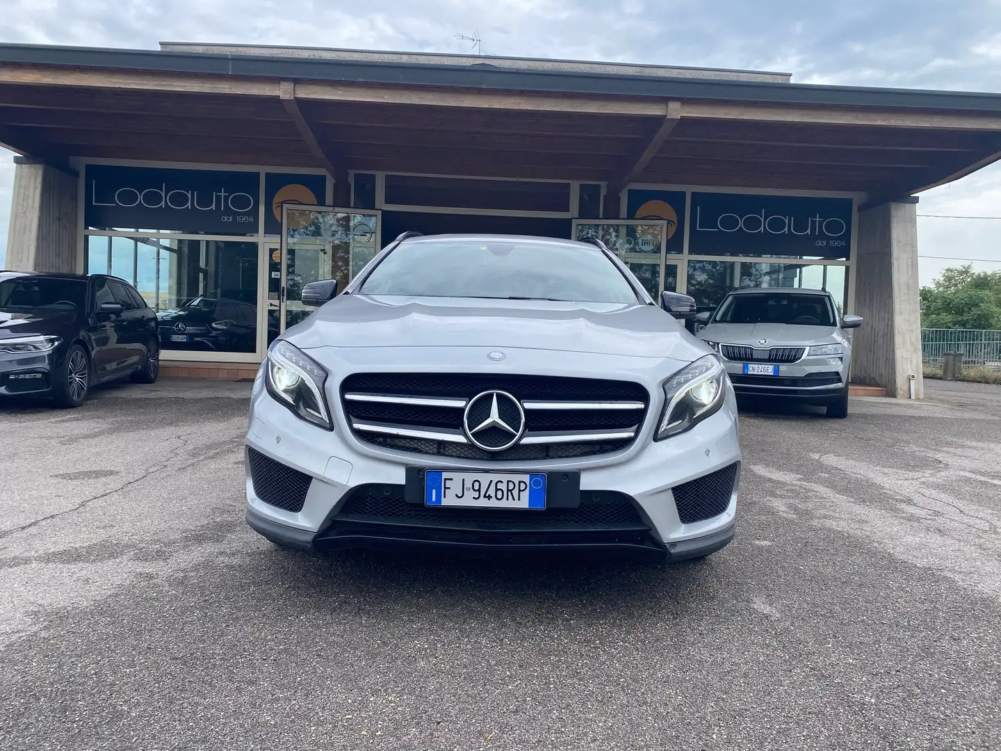 Mercedes-Benz GLA 200 d auto #PREMIUM#AMG PACKET#LED Grigio - 2