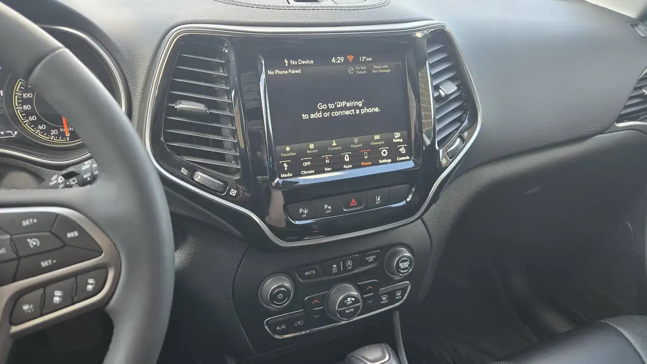 Jeep Cherokee снимка Jeep Cherokee