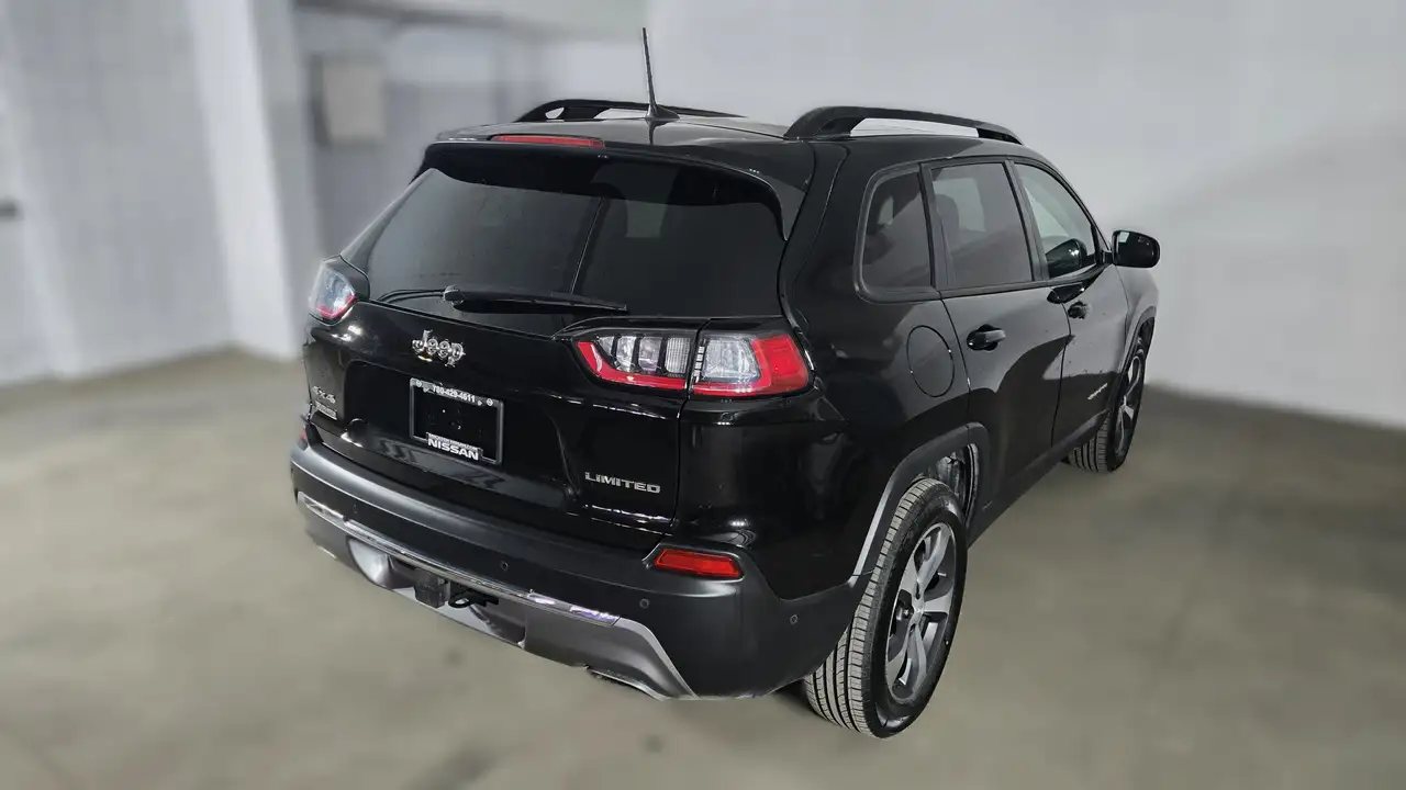 Jeep Cherokee снимка Jeep Cherokee