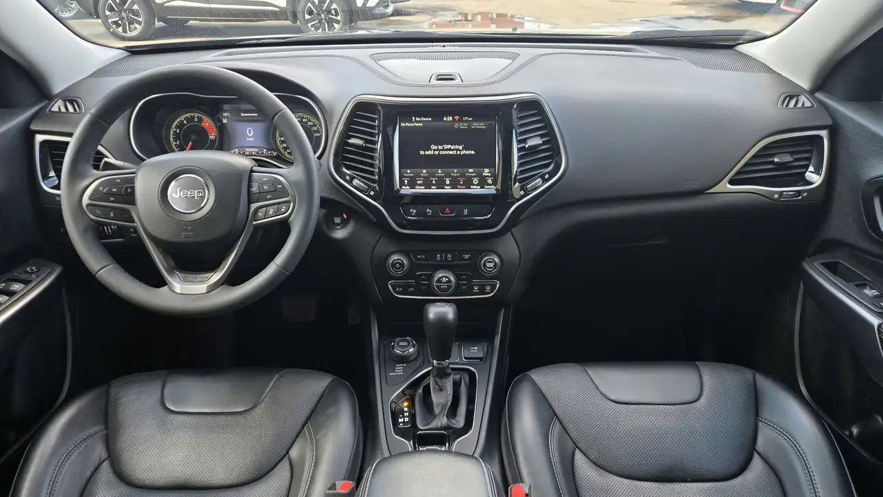 Jeep Cherokee снимка Jeep Cherokee