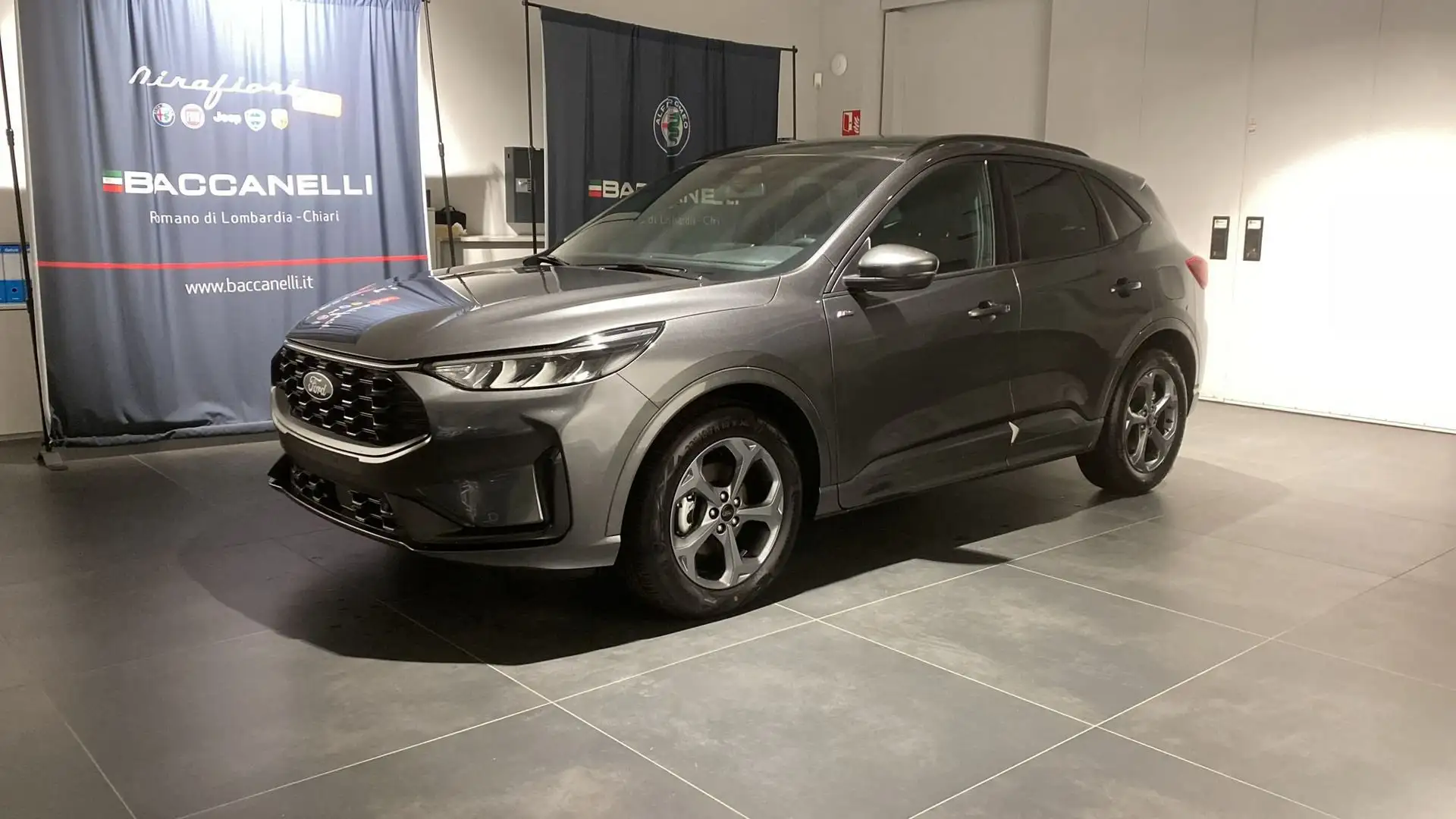 Ford Kuga Kuga 2.5 Full Hybrid 180 CV CVT 2WD ST-Line Grigio - 1