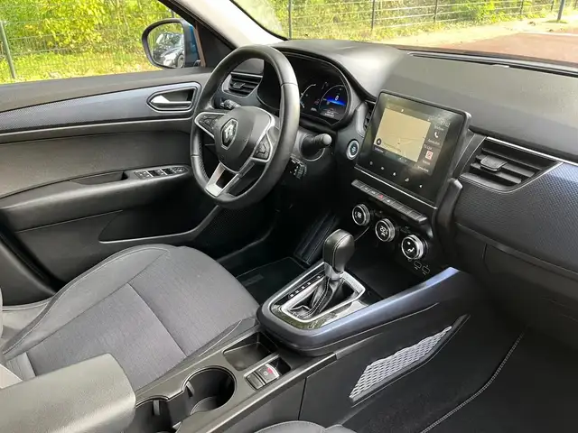 Renault Arkana view 10