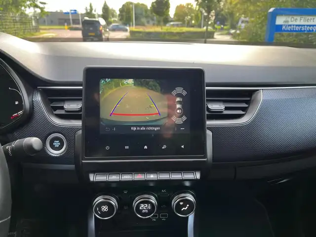 Renault Arkana view 5